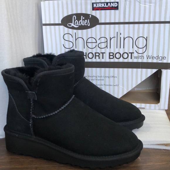 Kirkland Signature Shoes - NIB Kirkland Signature Shearling Wedge boot